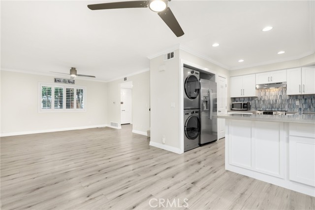 Detail Gallery Image 9 of 37 For 19828 Margate, Huntington Beach,  CA 92646 - 3 Beds | 1/1 Baths