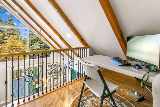 Detail Gallery Image 36 of 43 For 405 Brentwood Dr, Lake Arrowhead,  CA 92352 - 4 Beds | 2 Baths