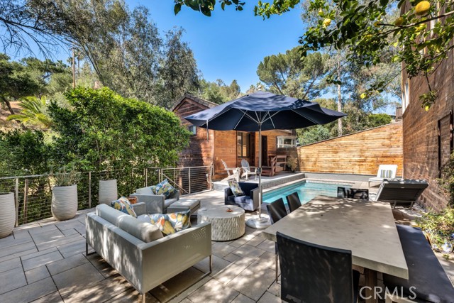 Detail Gallery Image 32 of 40 For 4315 Morro Dr, Woodland Hills,  CA 91364 - 3 Beds | 3/1 Baths