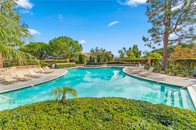 68 Verdin Lane, Aliso Viejo CA: https://media.crmls.org/medias/cd96eefe-10c3-4b2f-8b90-086e3b04a892.jpg
