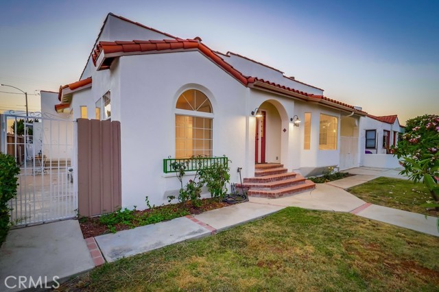 Detail Gallery Image 2 of 75 For 3403 Falcon Ave, Long Beach,  CA 90807 - – Beds | – Baths