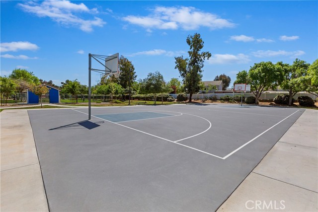 Detail Gallery Image 39 of 46 For 13120 Bay Meadows Ct, Corona,  CA 92883 - 5 Beds | 3 Baths