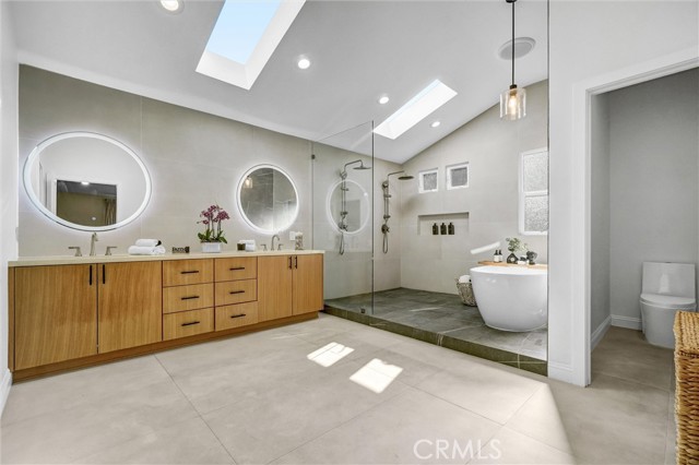 Detail Gallery Image 9 of 35 For 17762 Mountain View Cir, Villa Park,  CA 92861 - 5 Beds | 4/1 Baths