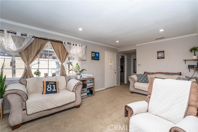 279 E 48th Street, San Bernardino CA: https://media.crmls.org/medias/cd9bb27b-8003-4d55-88c8-49d19c9e0960.jpg