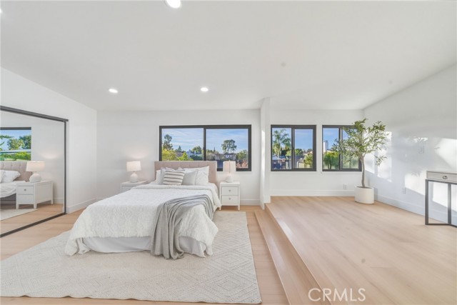 Detail Gallery Image 30 of 59 For 15335 Seine Cir, Irvine,  CA 92604 - 6 Beds | 4 Baths