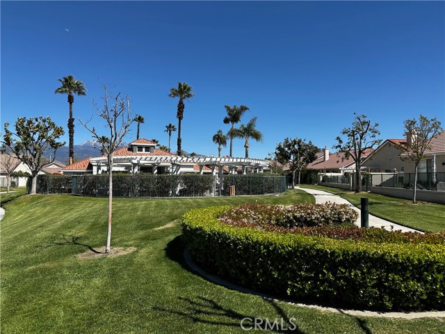 750 Diamante, San Jacinto CA: https://media.crmls.org/medias/cd9c72d8-ce90-4063-94ea-458e3377c030.jpg