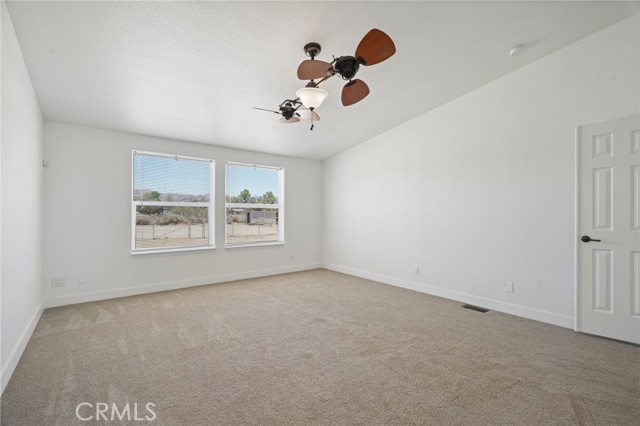 Detail Gallery Image 6 of 38 For 6145 Sweetser Rd, Rosamond,  CA 93560 - 3 Beds | 2 Baths