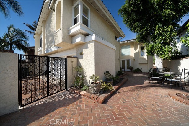 Detail Gallery Image 2 of 33 For 34 Columbus, Irvine,  CA 92620 - 4 Beds | 2/1 Baths