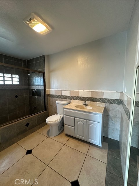 Detail Gallery Image 20 of 28 For 125 Sparks St, Bakersfield,  CA 93307 - 3 Beds | 2 Baths