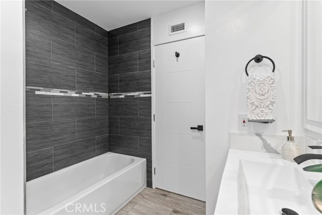 Detail Gallery Image 10 of 37 For 17422 Yorkshire Ave, Yorba Linda,  CA 92886 - 3 Beds | 1/1 Baths