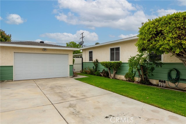 1702 53rd Street, Long Beach, California 90805, 3 Bedrooms Bedrooms, ,2 BathroomsBathrooms,Single Family Residence,For Sale,53rd,PW24079750