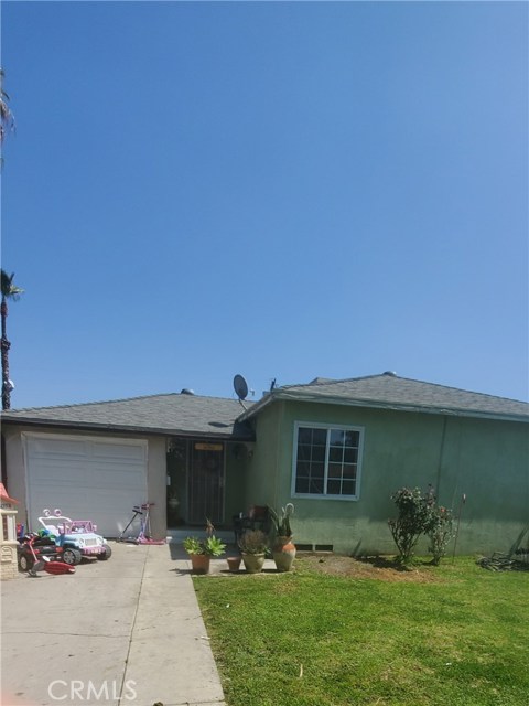 1247 Blackstone Ave, San Bernardino, CA 92411