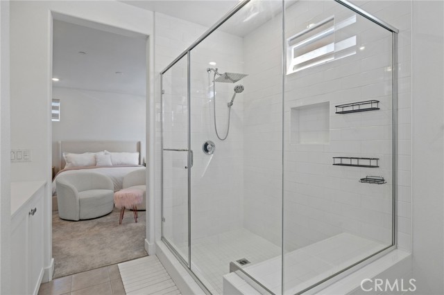 Detail Gallery Image 31 of 57 For 236 Yerba, Irvine,  CA 92618 - 4 Beds | 3/1 Baths