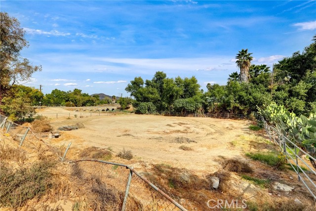 Detail Gallery Image 32 of 55 For 5620 Cliff Valley Cir, Jurupa Valley,  CA 92509 - 5 Beds | 4 Baths