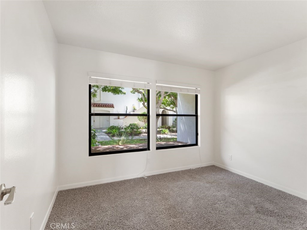 16130 Avenida Venusto - photo 18