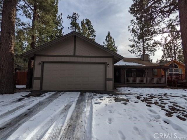 542 E Barker Boulevard, Big Bear City CA: https://media.crmls.org/medias/cda0c236-f5a2-423c-8dd0-d5272c85ed2b.jpg