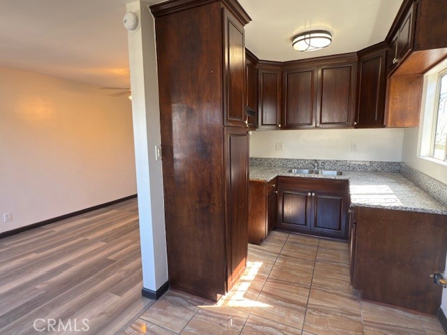 Detail Gallery Image 3 of 20 For 836 W Cedar, Compton,  CA 90220 - 2 Beds | 1 Baths
