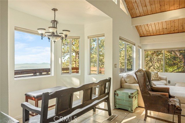 31603 Panorama, Running Springs, CA 92382