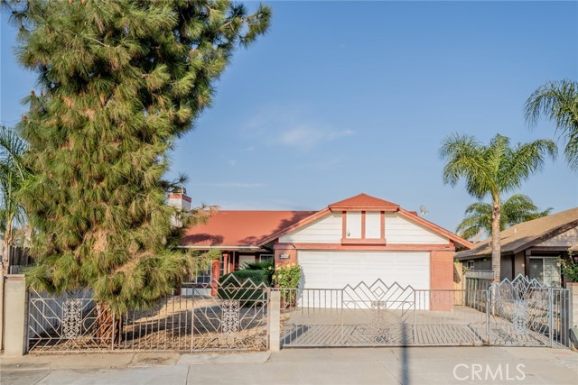 Detail Gallery Image 2 of 45 For 2637 Pleasant Colony St, Perris,  CA 92571 - 3 Beds | 2 Baths