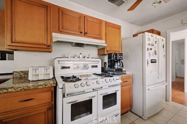 665 N Waterbury Avenue, Covina CA: https://media.crmls.org/medias/cda205f9-2a4d-476c-a45f-a7ce1b521ee6.jpg