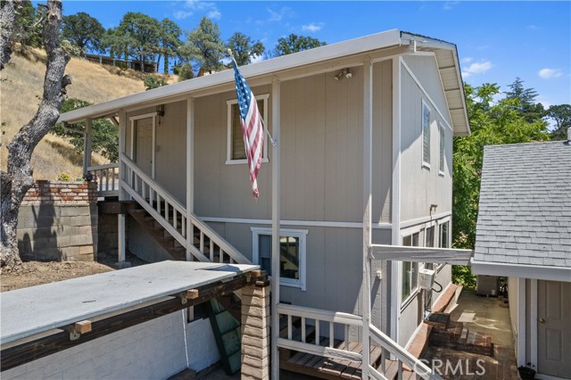 13041 San Joaquin Avenue, Clearlake CA: https://media.crmls.org/medias/cda22b94-6d70-4e20-bfff-ab46eb1ff4d2.jpg