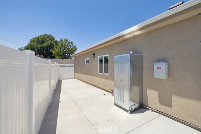 Detail Gallery Image 20 of 23 For 9754 Laramie Ave, Chatsworth,  CA 91311 - 3 Beds | 2 Baths