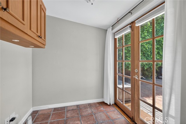 Detail Gallery Image 16 of 27 For 608 35th St, Manhattan Beach,  CA 90266 - 3 Beds | 2 Baths