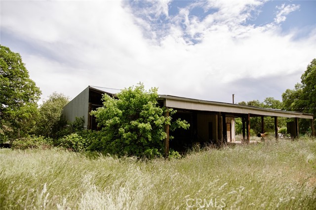 Detail Gallery Image 10 of 16 For 15015 State Highway 36, Red Bluff,  CA 96080 - 5 Beds | 3 Baths