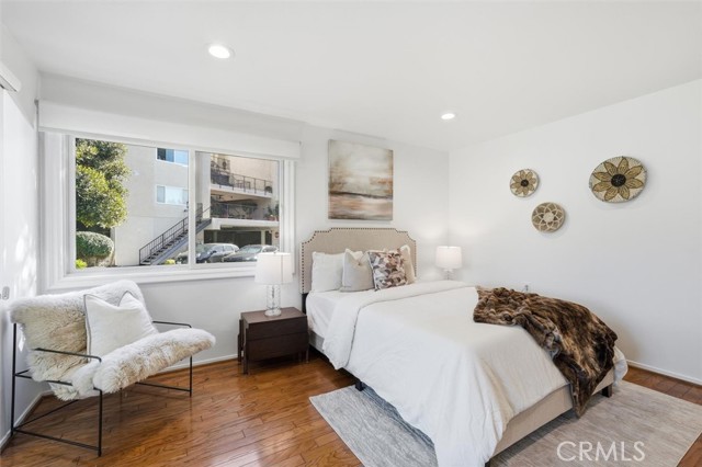 5512 W Paseo Del Lago, Laguna Woods CA: https://media.crmls.org/medias/cda47389-f434-4ff7-a41d-694d86652c12.jpg