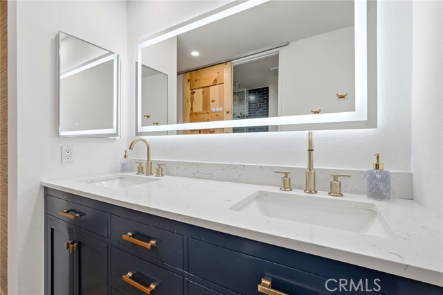 Detail Gallery Image 35 of 54 For 17711 Margate St #103,  Encino,  CA 91316 - 2 Beds | 1/1 Baths