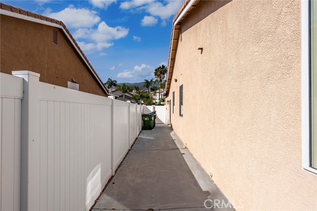 Detail Gallery Image 36 of 47 For 1261 Florence St, Corona,  CA 92882 - 4 Beds | 2 Baths