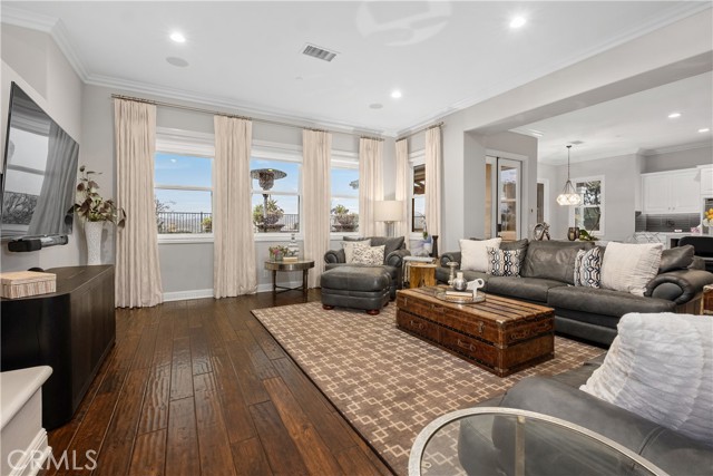 1 Running Brook Drive, Coto de Caza CA: https://media.crmls.org/medias/cda57935-0e20-46a2-9419-6a086c2407a2.jpg
