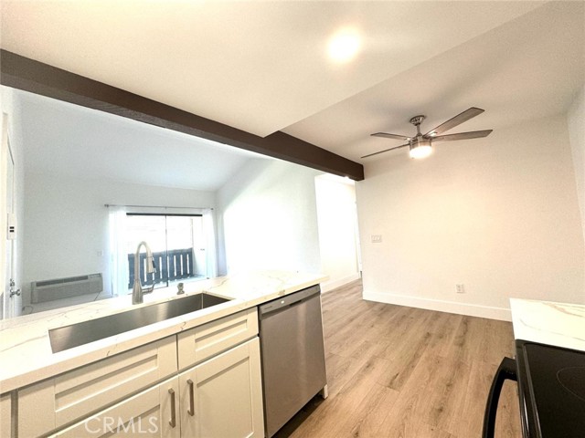 Detail Gallery Image 2 of 13 For 3535 Banbury Dr #178,  Riverside,  CA 92505 - 2 Beds | 2 Baths