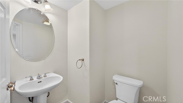 Detail Gallery Image 20 of 61 For 35 Garrison Loop, Ladera Ranch,  CA 92694 - 3 Beds | 2/1 Baths