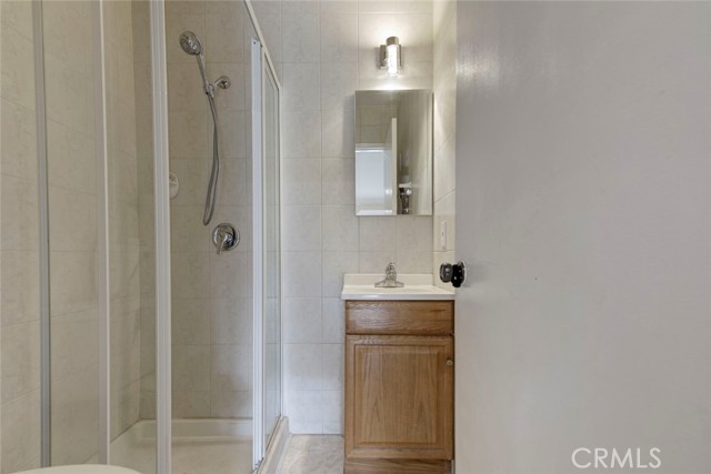 Detail Gallery Image 17 of 52 For 20442 Runnymede, Winnetka,  CA 91306 - 4 Beds | 3 Baths