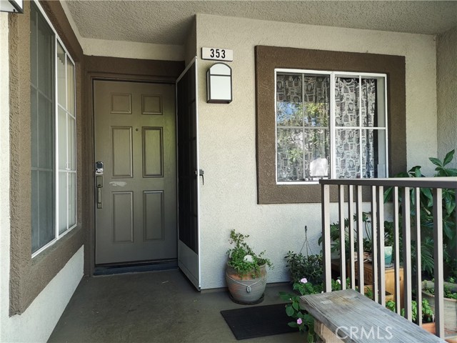 353 Chaumont Circle, Lake Forest, CA 92610