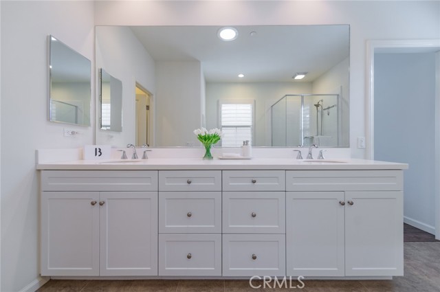 Detail Gallery Image 33 of 37 For 59 Fairymoss, Irvine,  CA 92620 - 3 Beds | 3/1 Baths