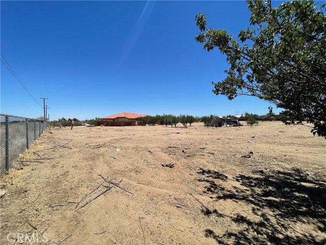 Detail Gallery Image 39 of 58 For 19574 Happy Valley, Apple Valley,  CA 92308 - 4 Beds | 3/1 Baths