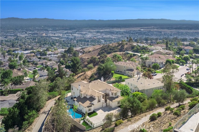 3318 Durham Court, Burbank CA: https://media.crmls.org/medias/cda7aac7-71b2-4b7f-b6c9-adfcaaf07f3d.jpg