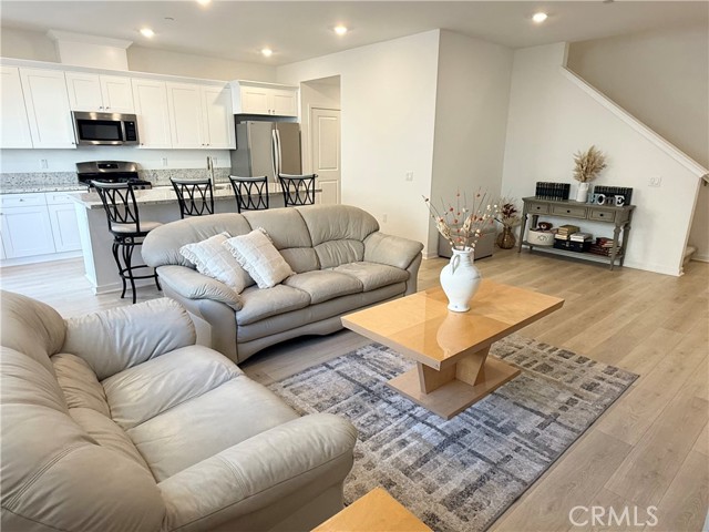 Detail Gallery Image 2 of 33 For 32741 Manhattan Ave, Winchester,  CA 92596 - 3 Beds | 2/1 Baths