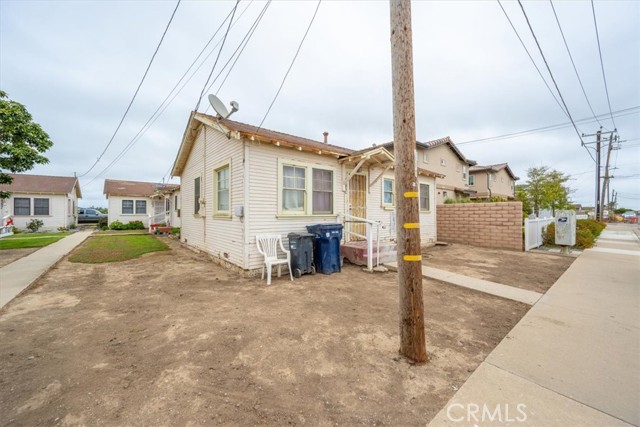 4589 12th Street, Guadalupe CA: https://media.crmls.org/medias/cda8b628-ade3-4fef-a65c-aa9908140021.jpg