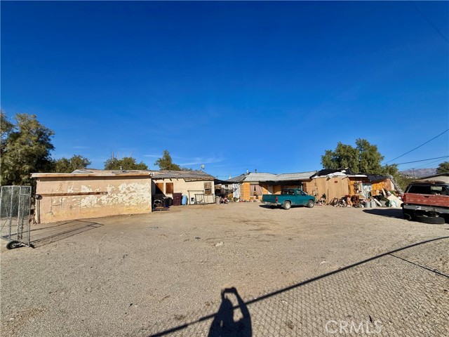 Detail Gallery Image 7 of 58 For 82449 1st St, Trona,  CA 93562 - 6 Beds | 3 Baths