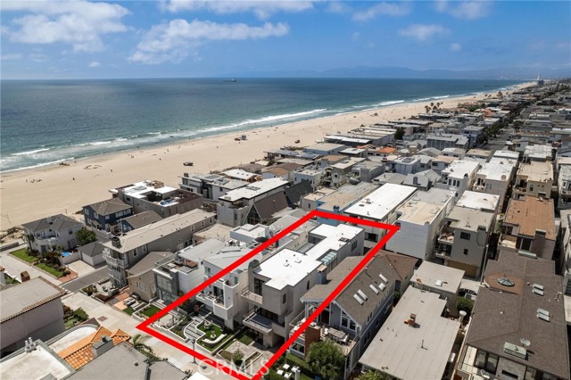 129 20th Street, Manhattan Beach CA: https://media.crmls.org/medias/cda92772-9b59-4d7d-9337-ecbbbe485ea1.jpg