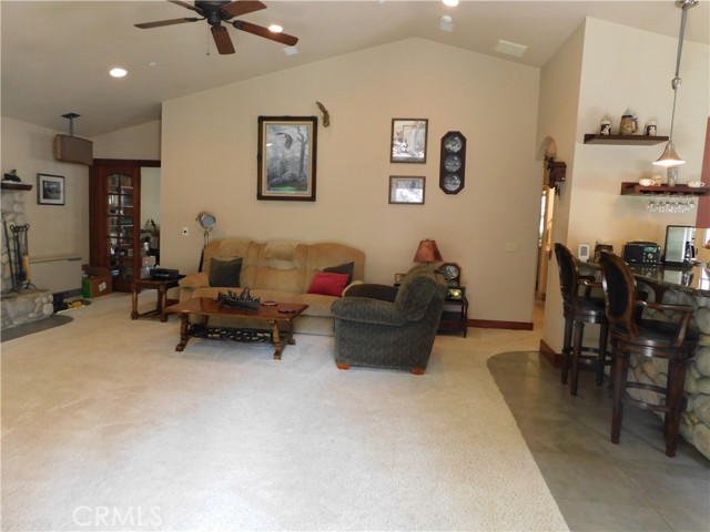36976 SYCAMORE Drive, Mountain Home Village CA: https://media.crmls.org/medias/cda94ee2-fb2e-442d-a51e-702eaf2779ae.jpg