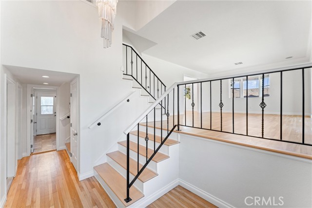 12172 Woodlawn Avenue, North Tustin CA: https://media.crmls.org/medias/cdaa63ff-ebdf-45ad-9fdf-0545412fc106.jpg