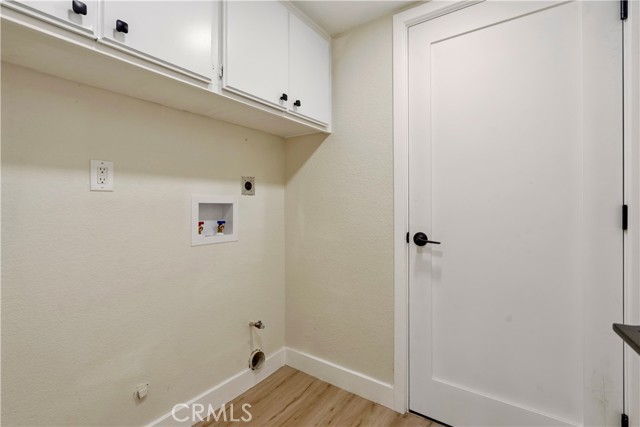 Detail Gallery Image 15 of 29 For 9602 Ives, Bellflower,  CA 90706 - 4 Beds | 3 Baths