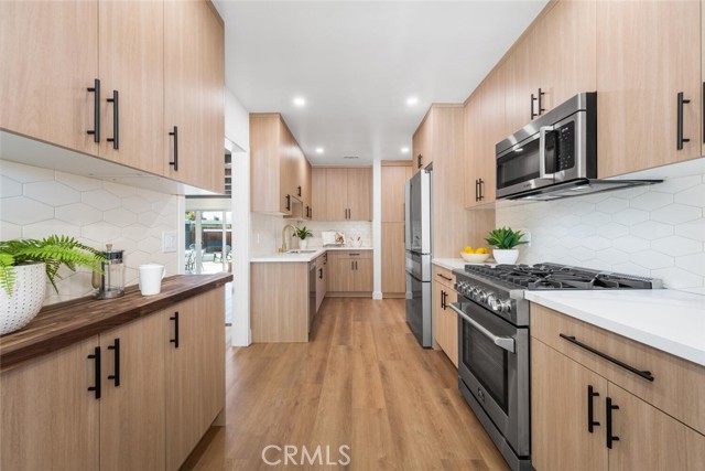 2260 Tevis Avenue, Long Beach CA: https://media.crmls.org/medias/cdaaabf4-1dc5-43c0-aba4-482ce0d721d6.jpg