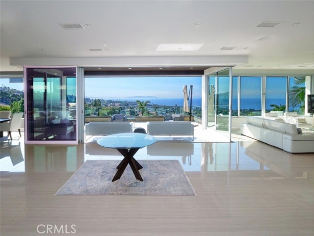 1356 Via Romero, Palos Verdes Estates CA: https://media.crmls.org/medias/cdaad488-2ed0-4446-909a-21e1256205a5.jpg