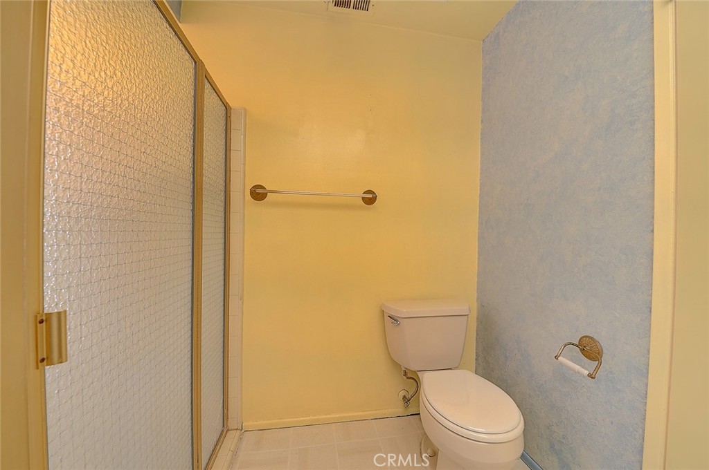 https://media.crmls.org/medias/cdabf81e-4928-45b4-8394-340f82e30436.jpg?preset=X-Large
