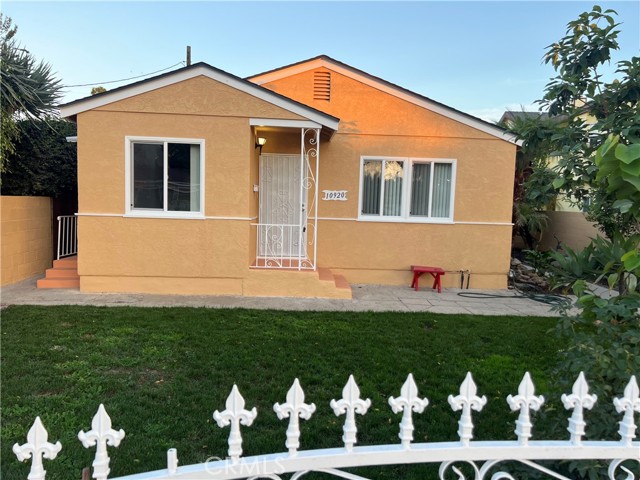 10920 Aletta Avenue, Culver City CA: https://media.crmls.org/medias/cdac0b8e-ca40-4a2a-9625-e57e1f6f8b68.jpg